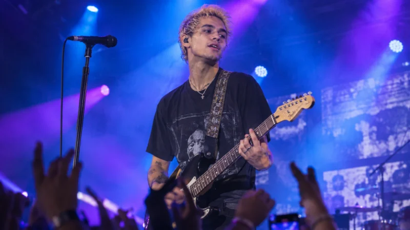 Dominic Fike performing during his 2026 concert tour