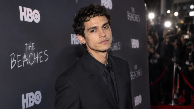 Dominic Fike at a red carpet premiere event
